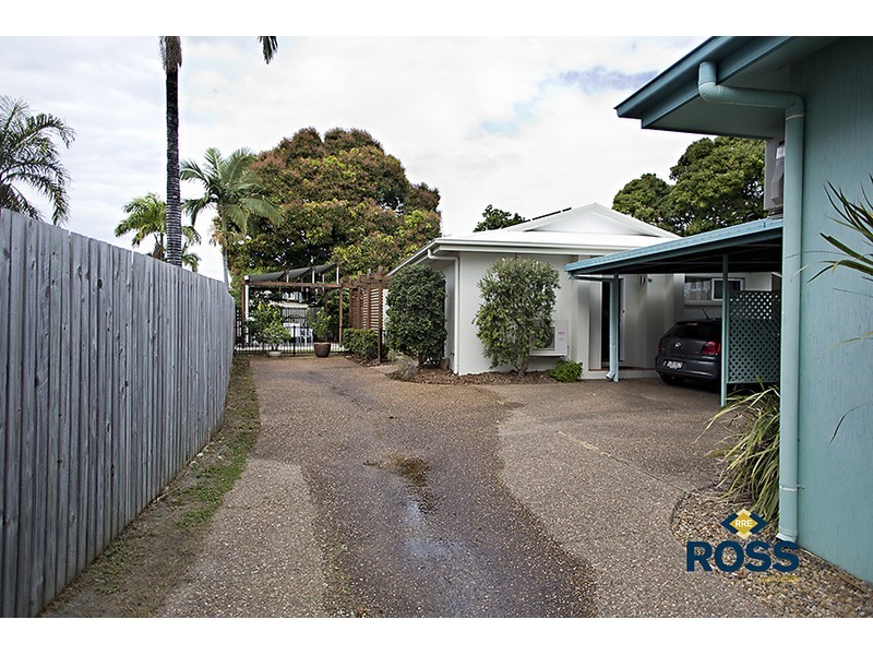 2/5a Church Street, West End QLD 4810