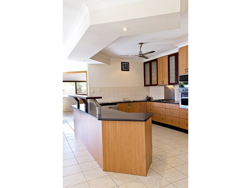 11 Fortunia Lane, Kirwan QLD 4817