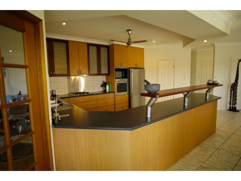 11 Fortunia Lane, Kirwan QLD 4817