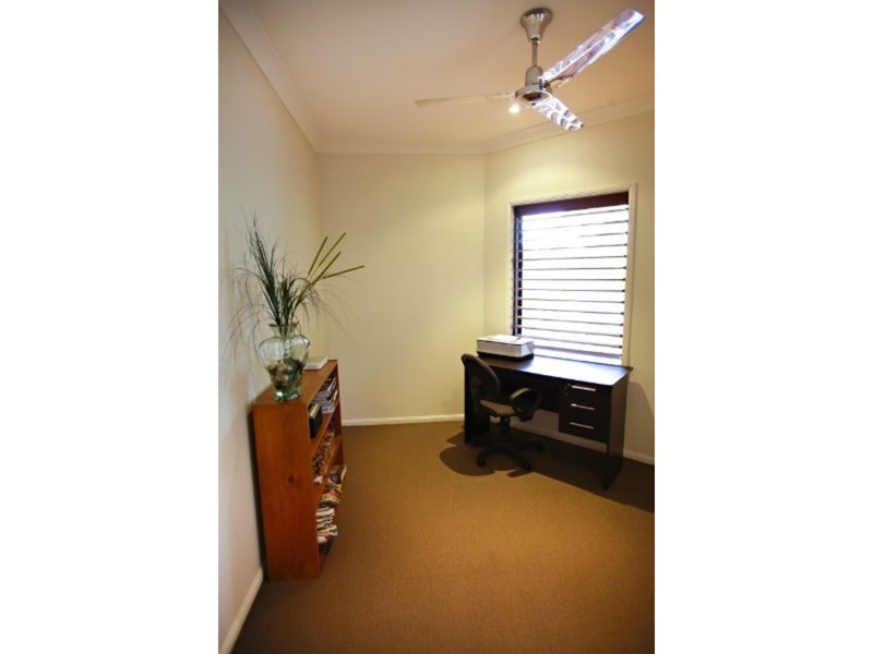 11 Fortunia Lane, Kirwan QLD 4817