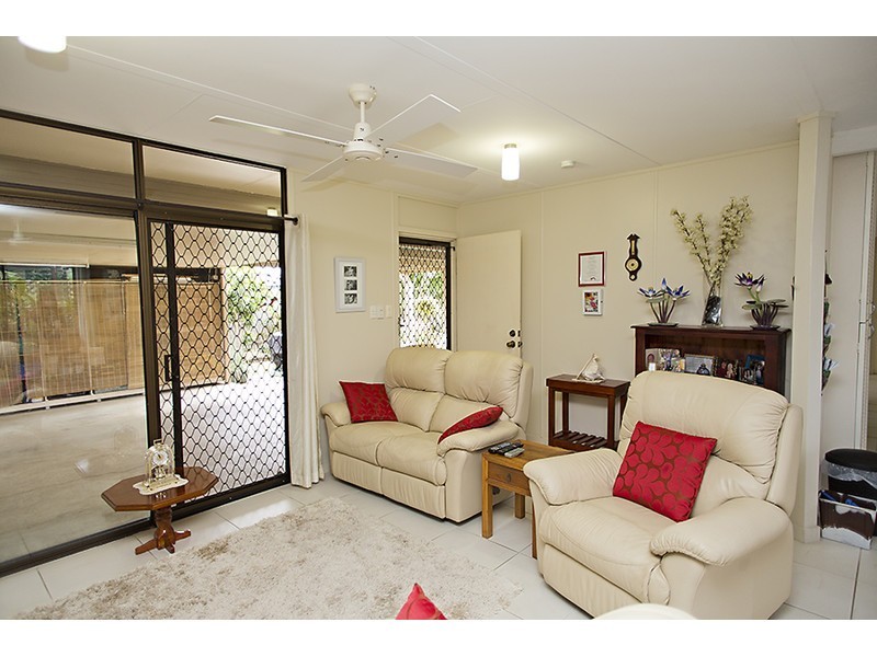 14 Rossato Crescent, Rasmussen QLD 4815