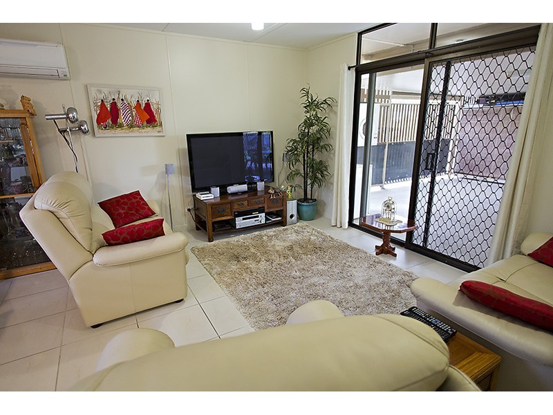 14 Rossato Crescent, Rasmussen QLD 4815