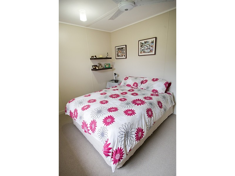 14 Rossato Crescent, Rasmussen QLD 4815