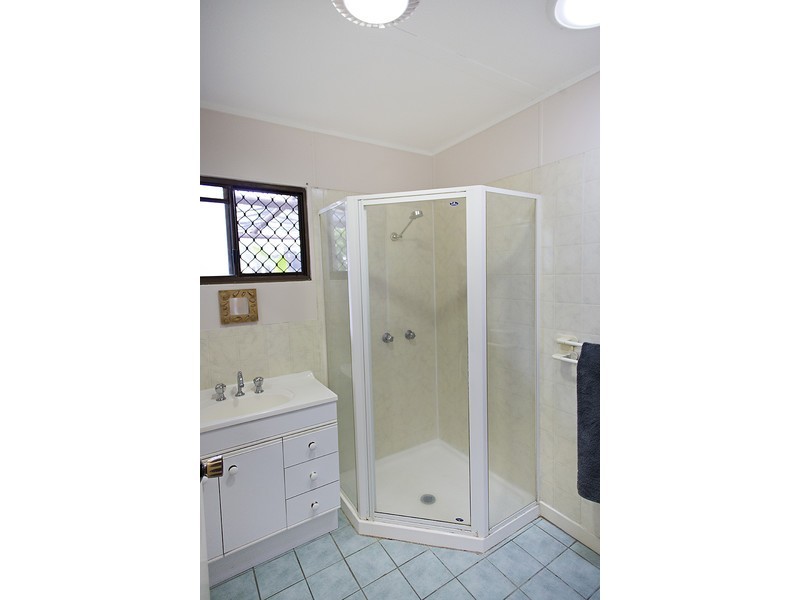 14 Rossato Crescent, Rasmussen QLD 4815