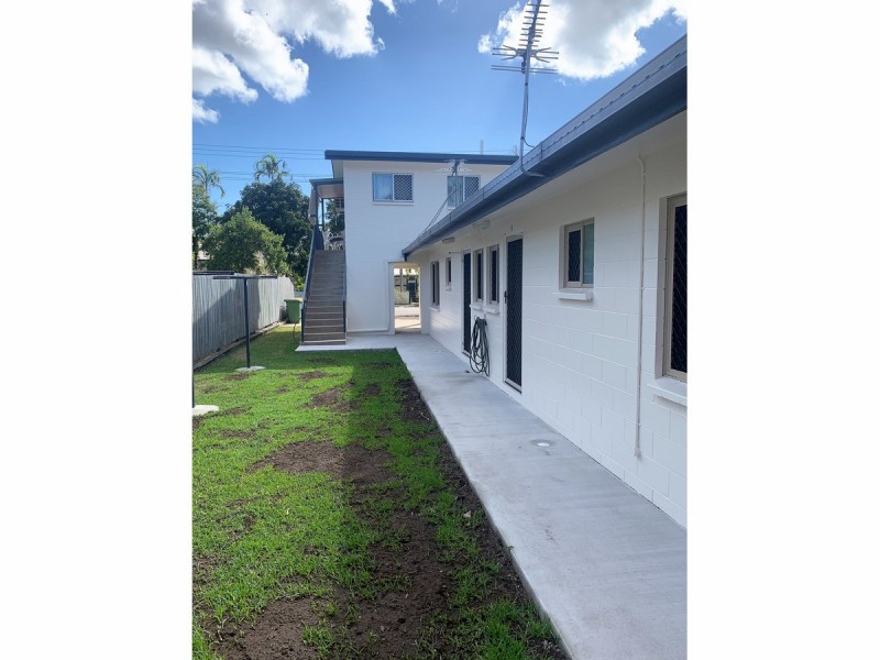 15 Fraire Street, Hermit Park QLD 4812