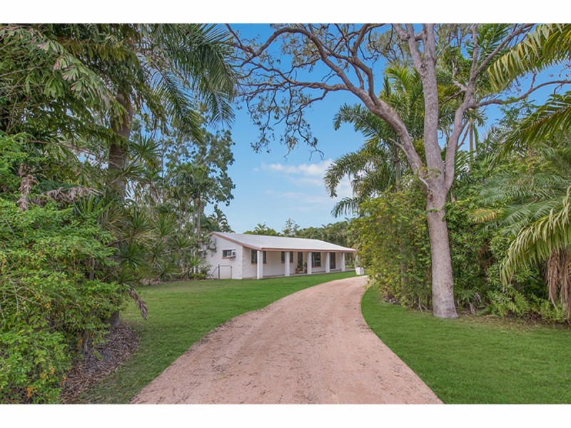 2 Flagstone Avenue, Rangewood QLD 4817