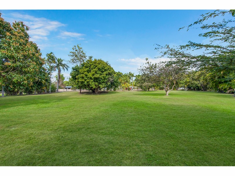 2 Flagstone Avenue, Rangewood QLD 4817