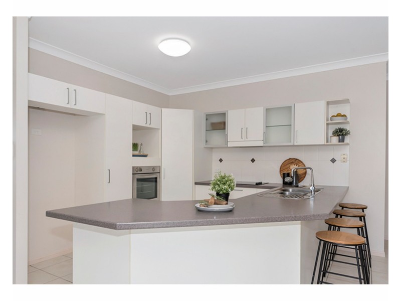 4 Eungella Court, Bushland Beach QLD 4818