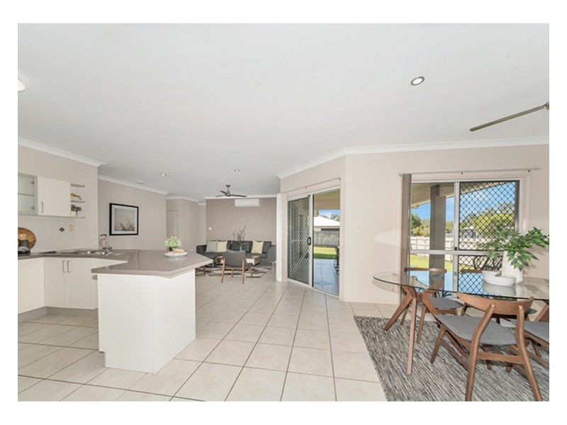 4 Eungella Court, Bushland Beach QLD 4818