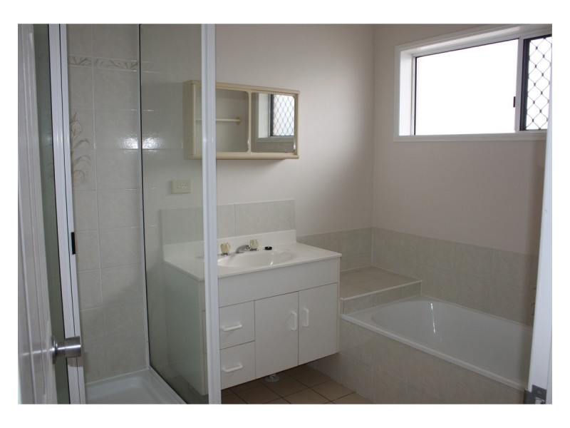 2 Plumtree Place, Kirwan QLD 4817