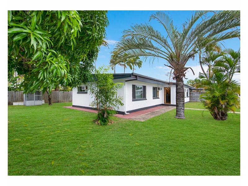 15 Banksia Street, Kirwan QLD 4817