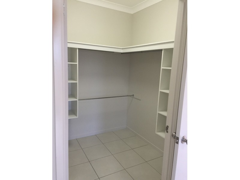 26 Stephanie Street, Rasmussen QLD 4815