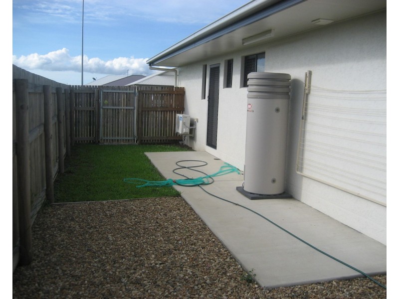 26 Stephanie Street, Rasmussen QLD 4815