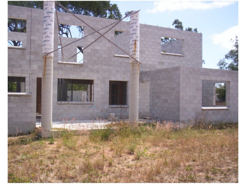 3 Batten Road, Mount Low QLD 4818