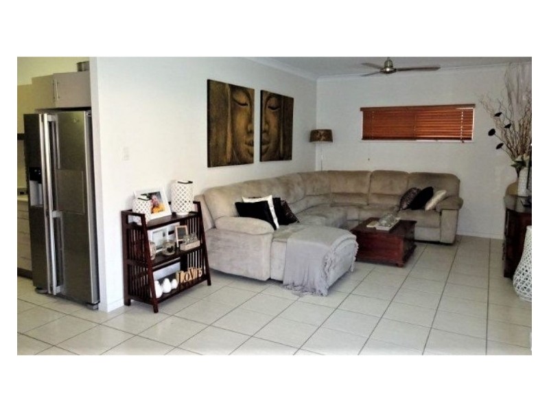 12 Wirega, Douglas QLD 4814