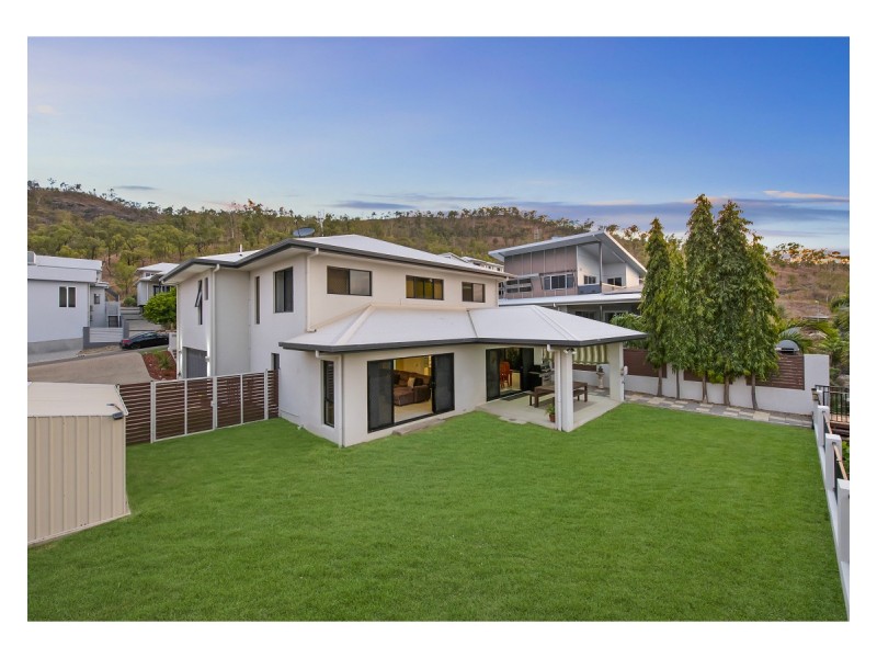 10 Mont Blanc Place, Mount Louisa QLD 4814