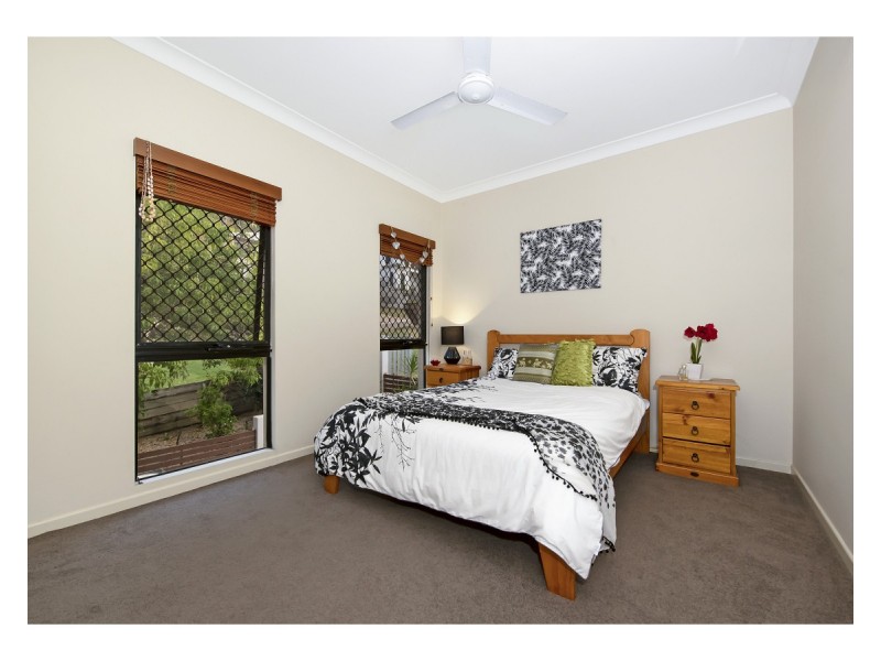 10 Mont Blanc Place, Mount Louisa QLD 4814