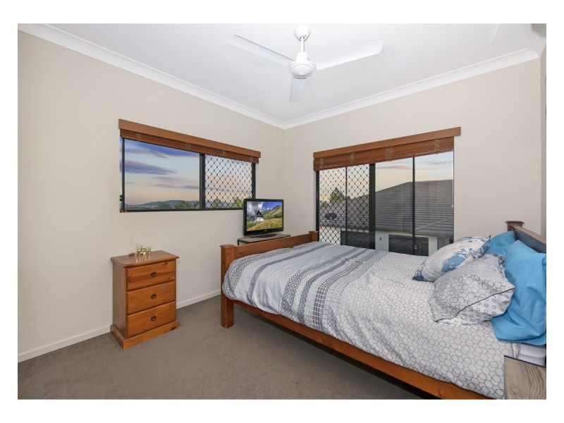 10 Mont Blanc Place, Mount Louisa QLD 4814