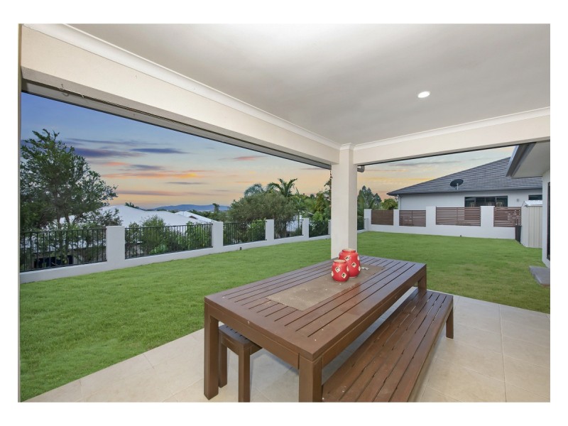 10 Mont Blanc Place, Mount Louisa QLD 4814