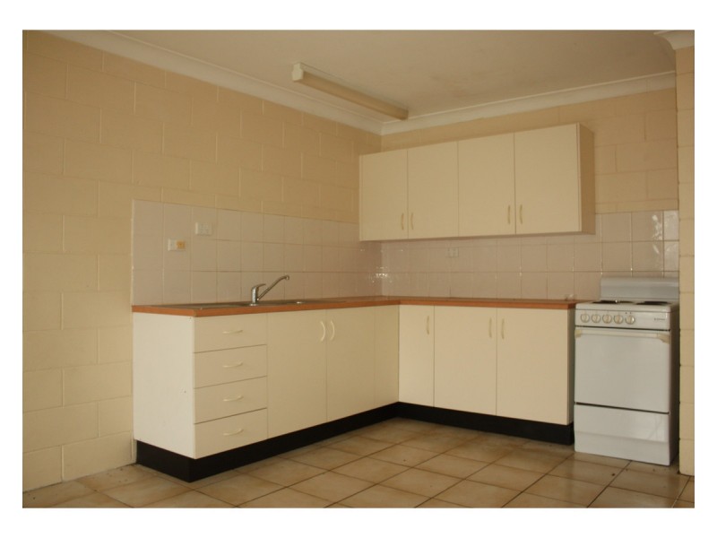 4/15 Rose Street, North Ward QLD 4810