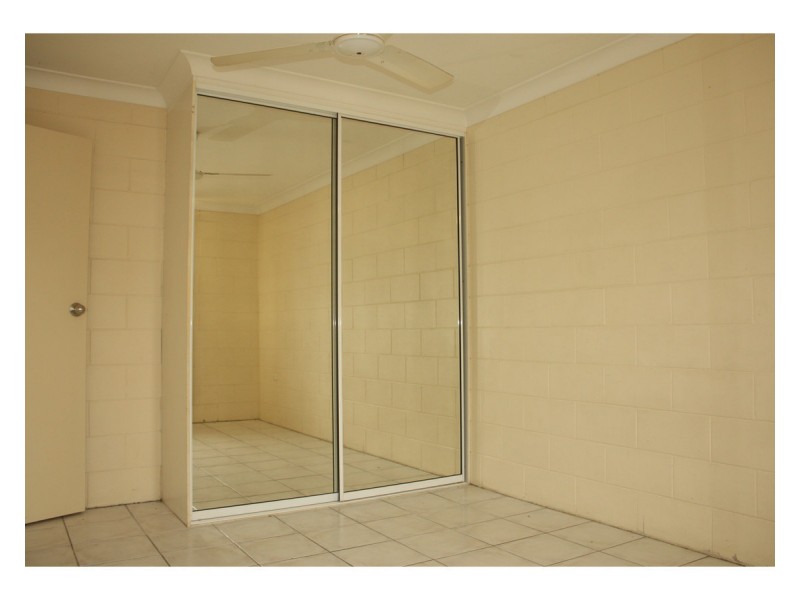 4/15 Rose Street, North Ward QLD 4810