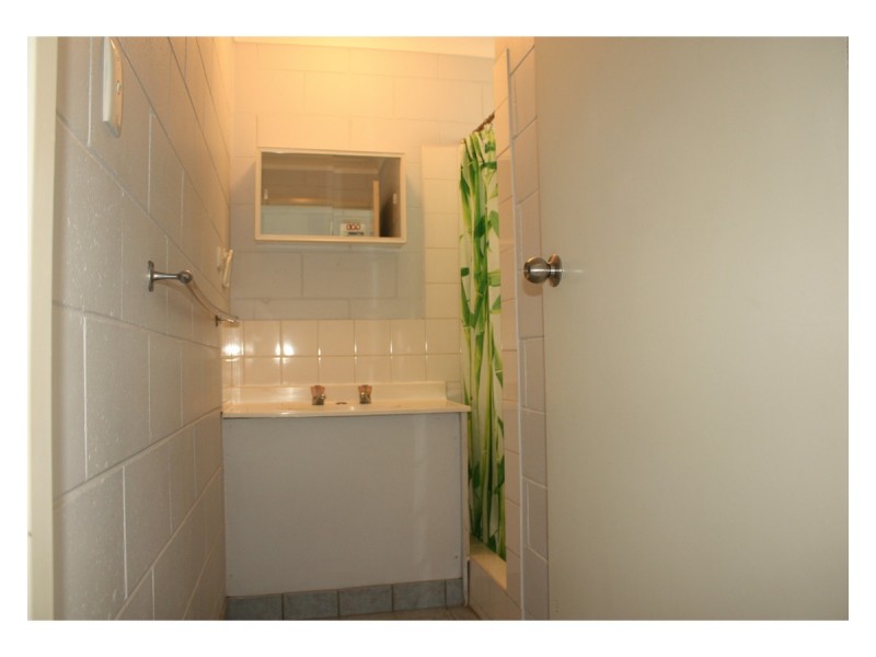 4/15 Rose Street, North Ward QLD 4810