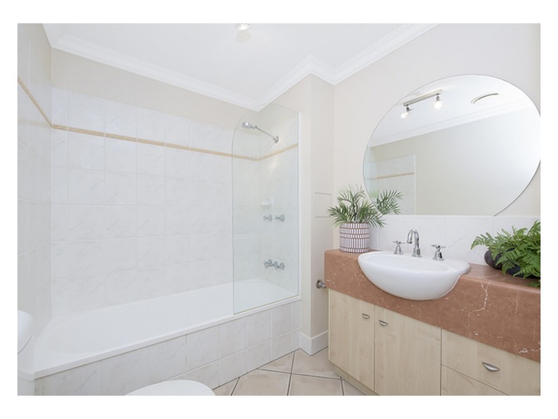 10/18 The Strand, North Ward QLD 4810