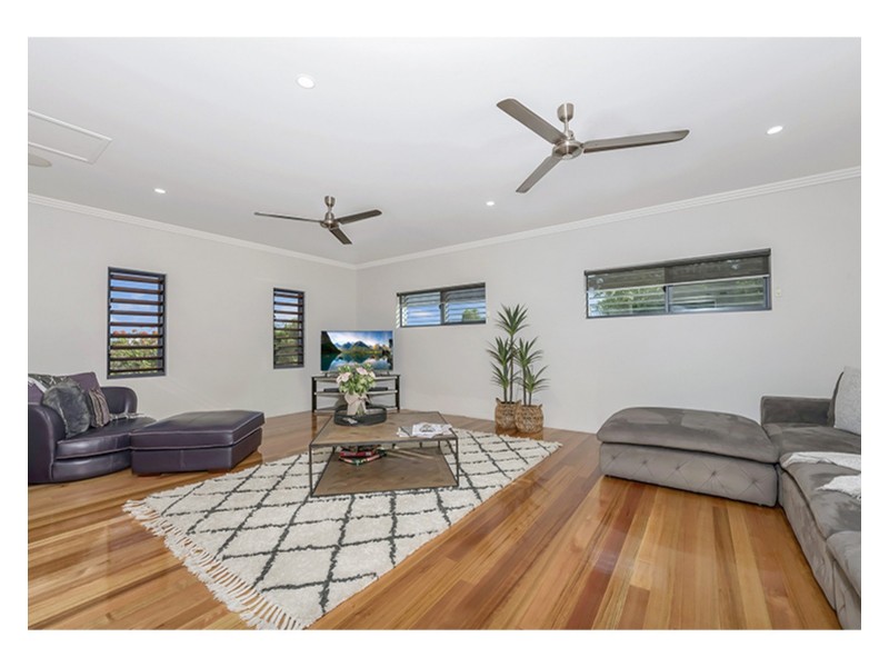 18 Macquarie Street, Jensen QLD 4818