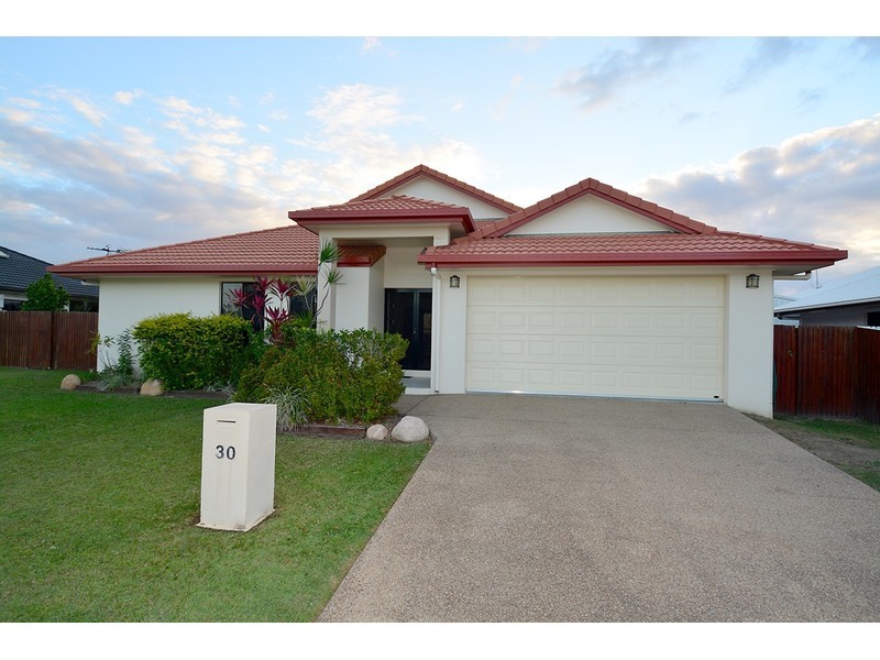 30 Anchorage Circuit, Bushland Beach QLD 4818