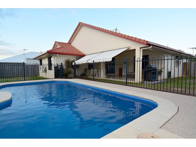 30 Anchorage Circuit, Bushland Beach QLD 4818