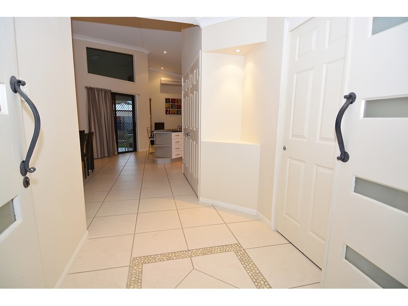 30 Anchorage Circuit, Bushland Beach QLD 4818