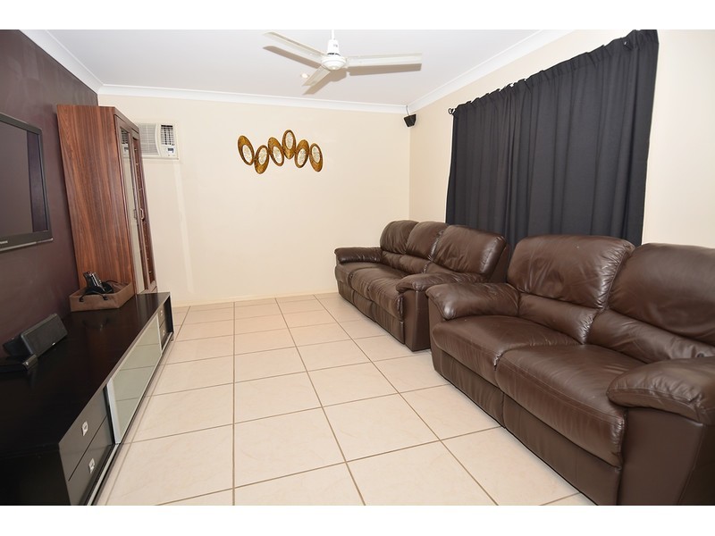 30 Anchorage Circuit, Bushland Beach QLD 4818