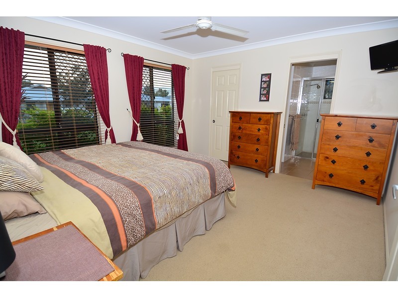 30 Anchorage Circuit, Bushland Beach QLD 4818