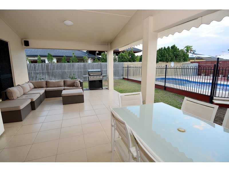 30 Anchorage Circuit, Bushland Beach QLD 4818