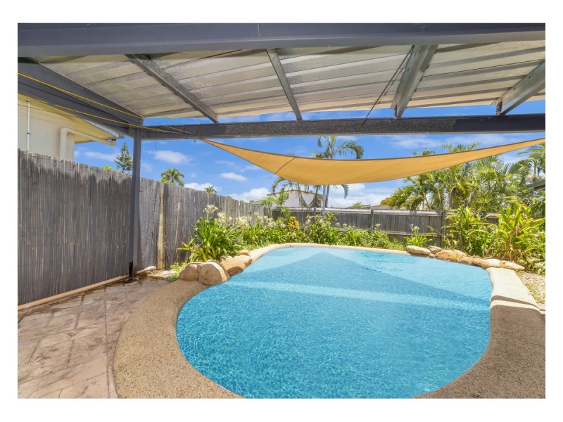 10 Julia Street, Kirwan QLD 4817