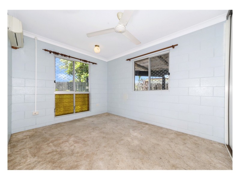 10 Julia Street, Kirwan QLD 4817