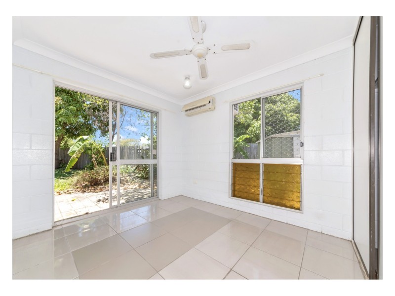 10 Julia Street, Kirwan QLD 4817