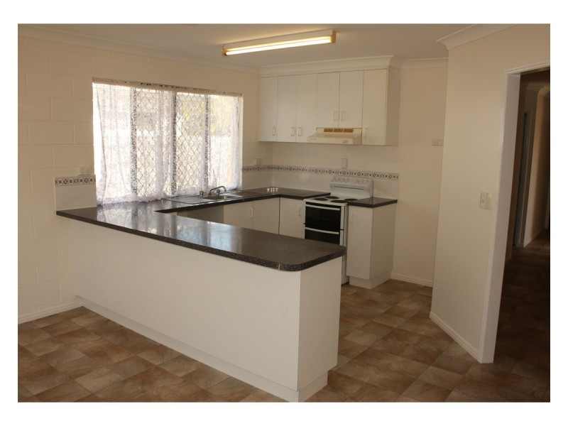 6 Arawa Street, Kelso QLD 4815