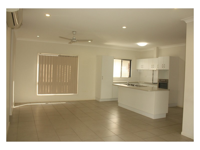 21 Skardon Place, Kelso QLD 4815