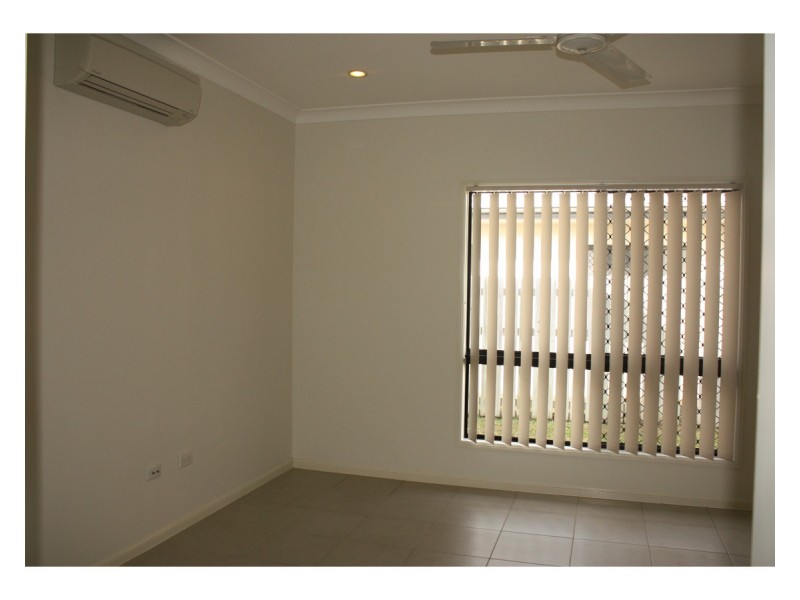 21 Skardon Place, Kelso QLD 4815