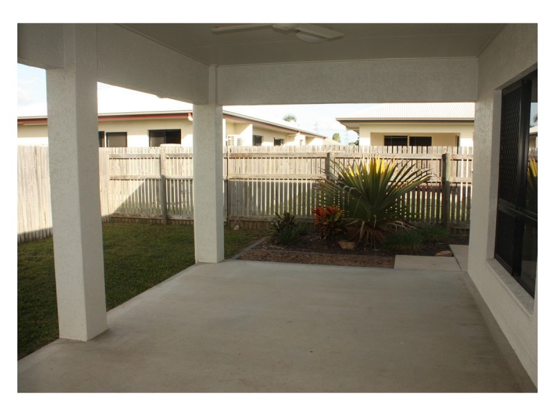 21 Skardon Place, Kelso QLD 4815