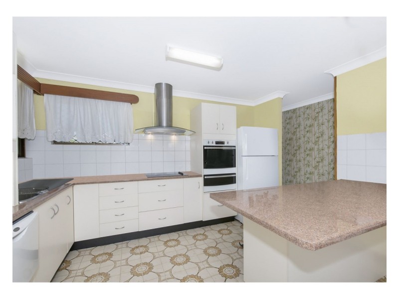 8 Boondoo Court, Kirwan QLD 4817