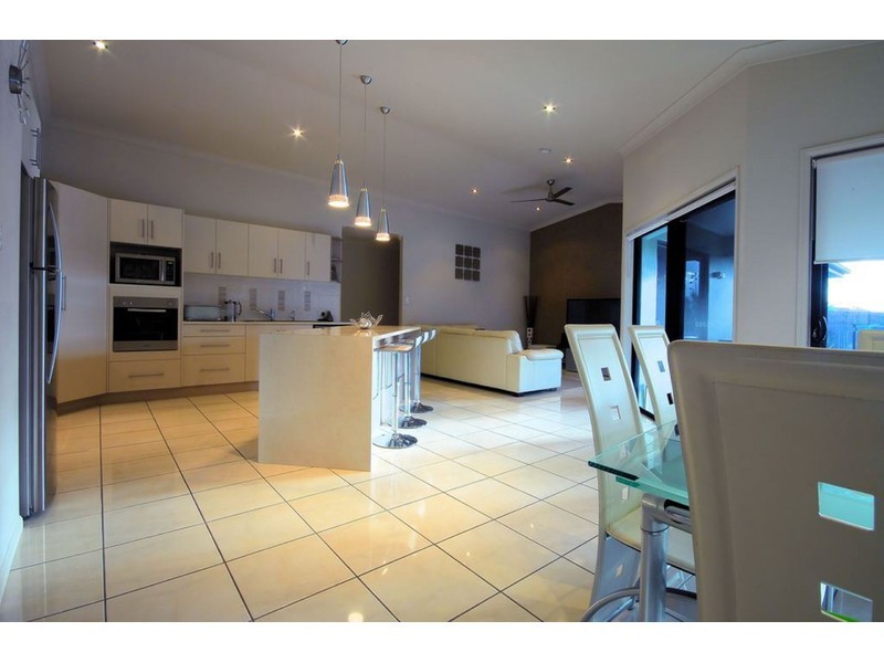 12 Kenwick Place, Kirwan QLD 4817