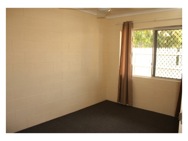 2/251 Thuringowa Drive, Kirwan QLD 4817