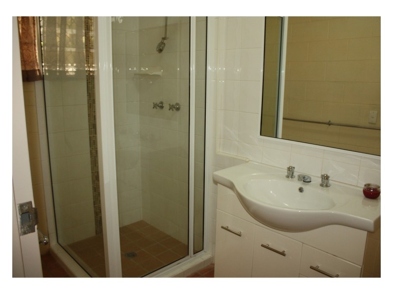 2/251 Thuringowa Drive, Kirwan QLD 4817