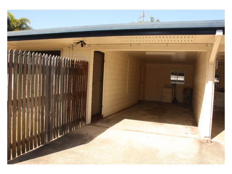 2/251 Thuringowa Drive, Kirwan QLD 4817