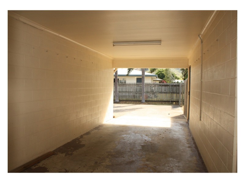 2/251 Thuringowa Drive, Kirwan QLD 4817