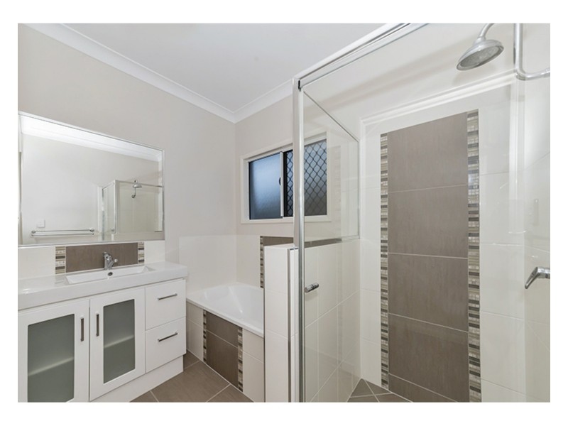 55 Kinnardy Street, Burdell QLD 4818