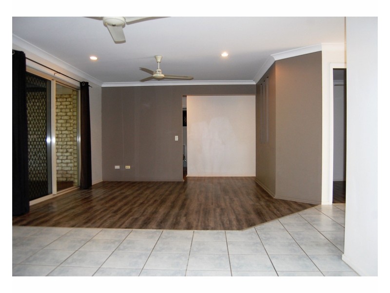 19 Wallace Circuit, Kirwan QLD 4817