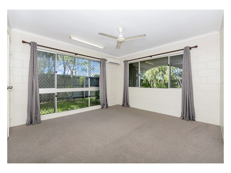 1/131 Mooney Street, Gulliver QLD 4812